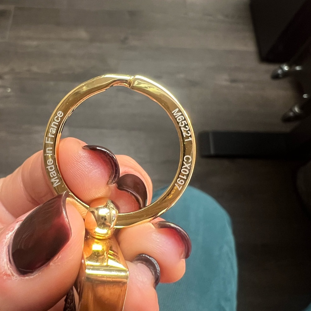 Louis Vuitton Brown and Gold Monogram Key Holder - Picture 2 of 2